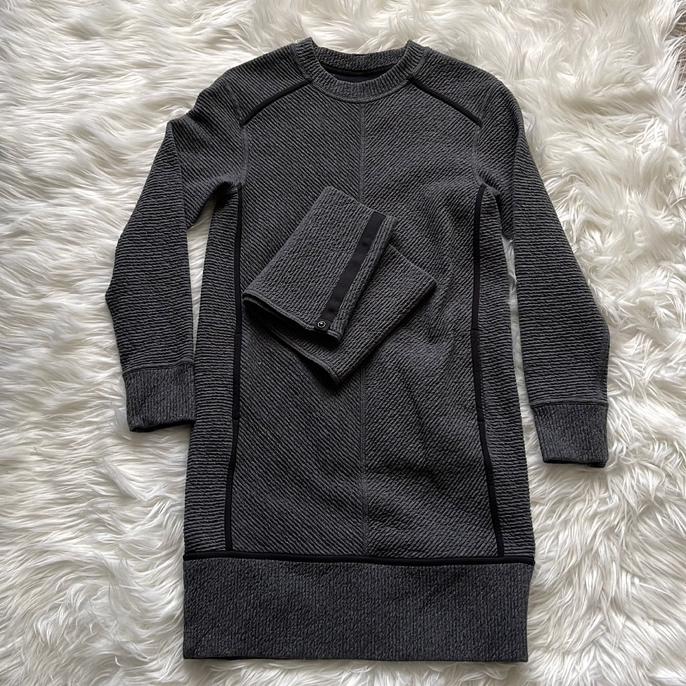Lululemon On Repeat Dress Size 2 - Picture 5 of 12